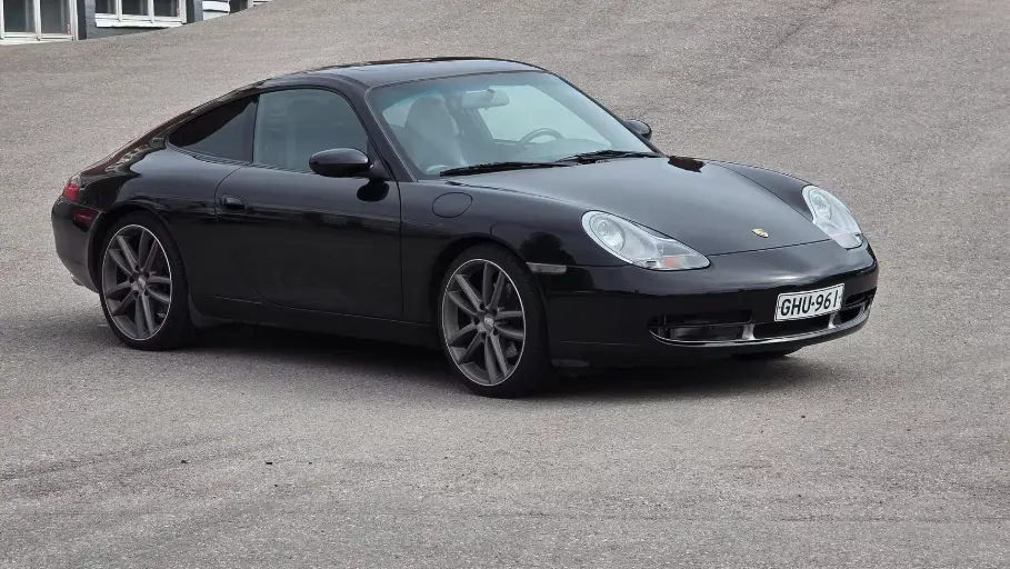 Black Porsche 911 (996) for sale